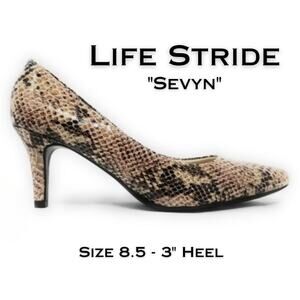 Life Stride Sevyn Pump Heels 8.5 Tan Brown Faux Snakeskin 3" Elegant Comfort